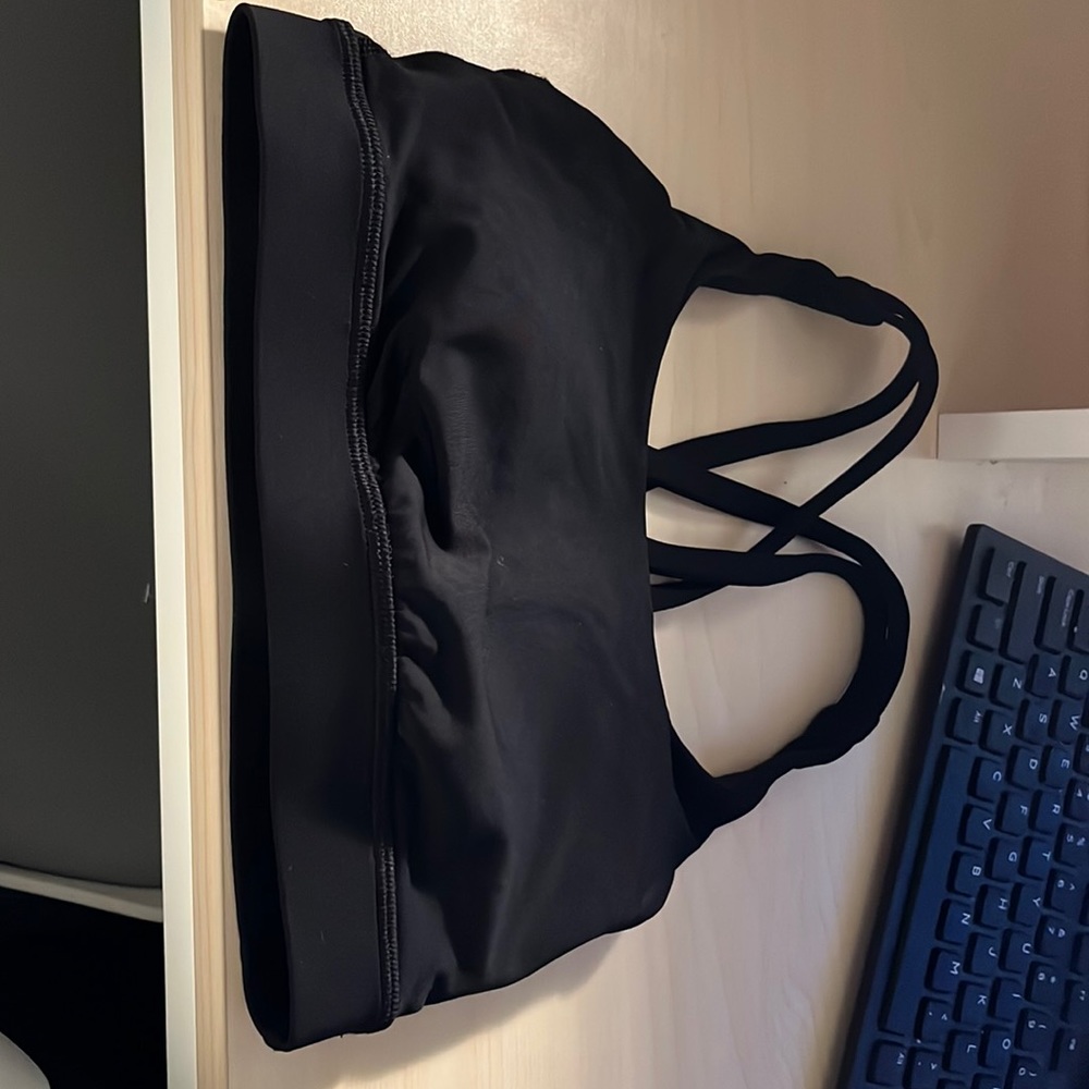 Lululemon energy bra size 2 brand new condition!